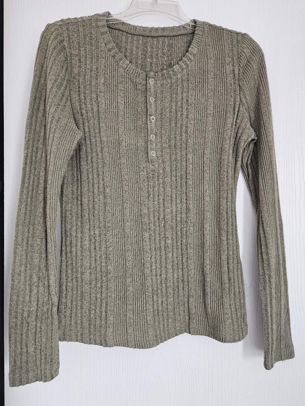 Ribbed Henley Knit Top in Olive Green